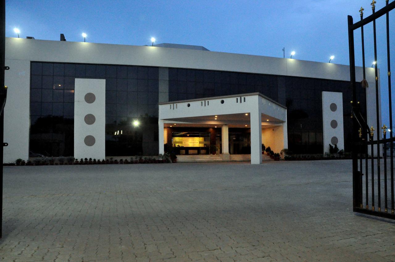Hotel Suncity Palace Jharsuguda 外观 照片
