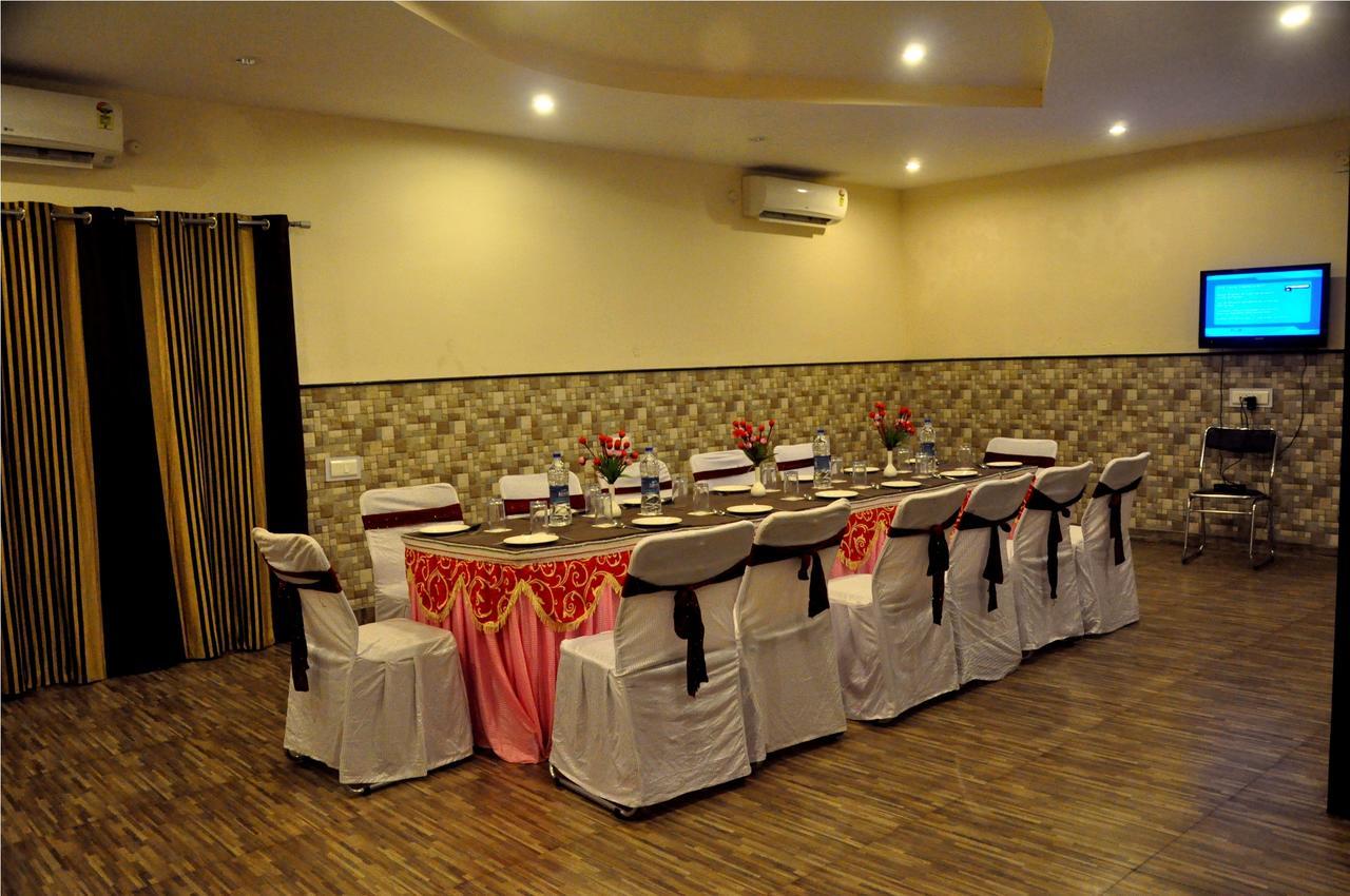 Hotel Suncity Palace Jharsuguda 外观 照片